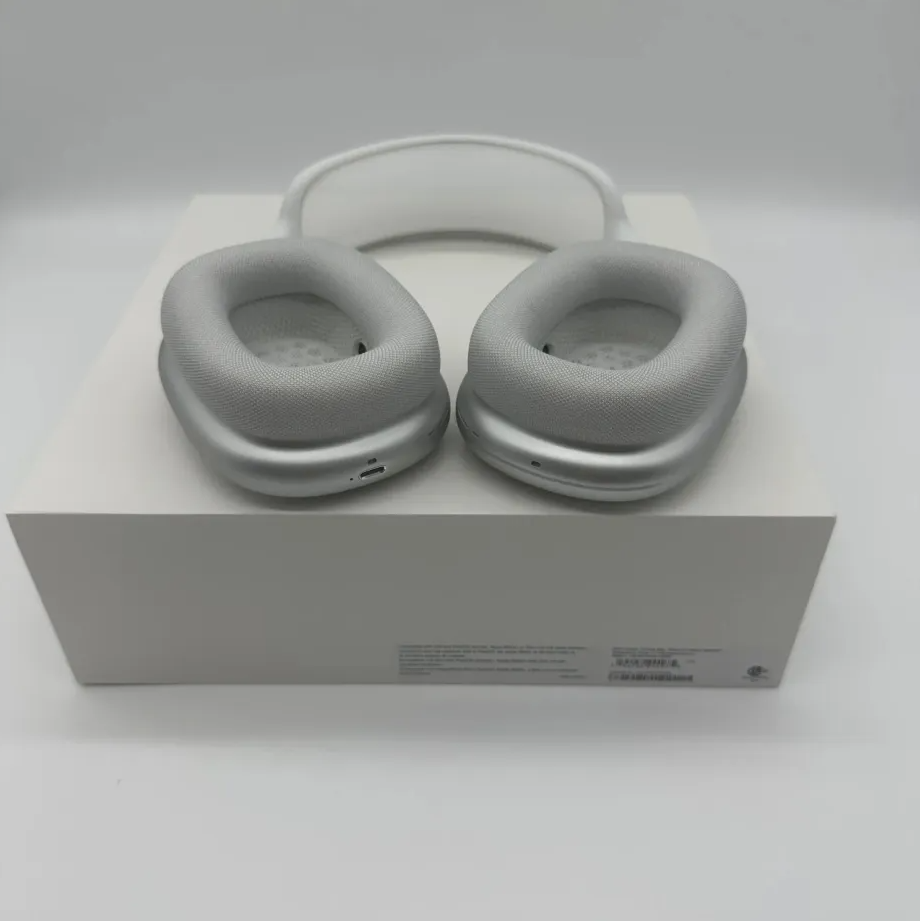AirPods MAX
